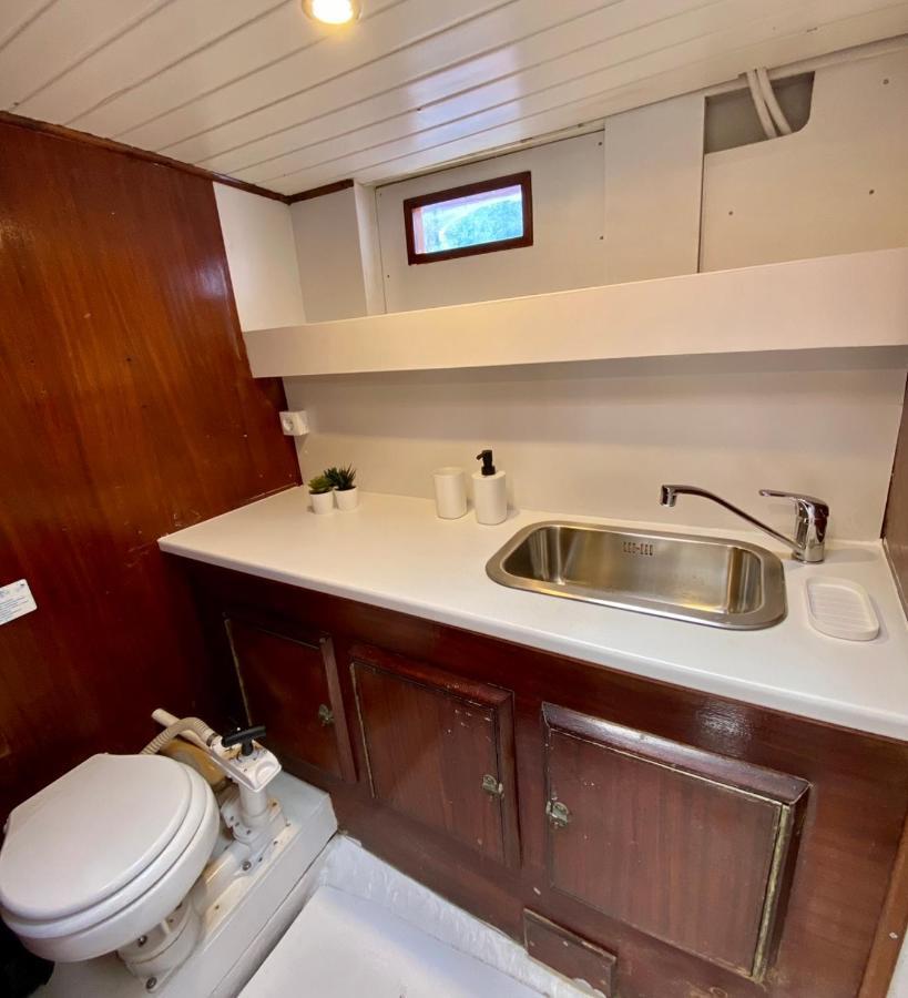 Fantastico Velero En Barcelona Hotel Sant Adria de Besos Bagian luar foto